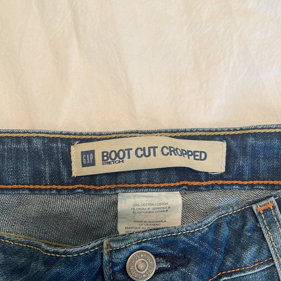 Gap Boot Cut Cropped Jeans! - Picture 2 of 3